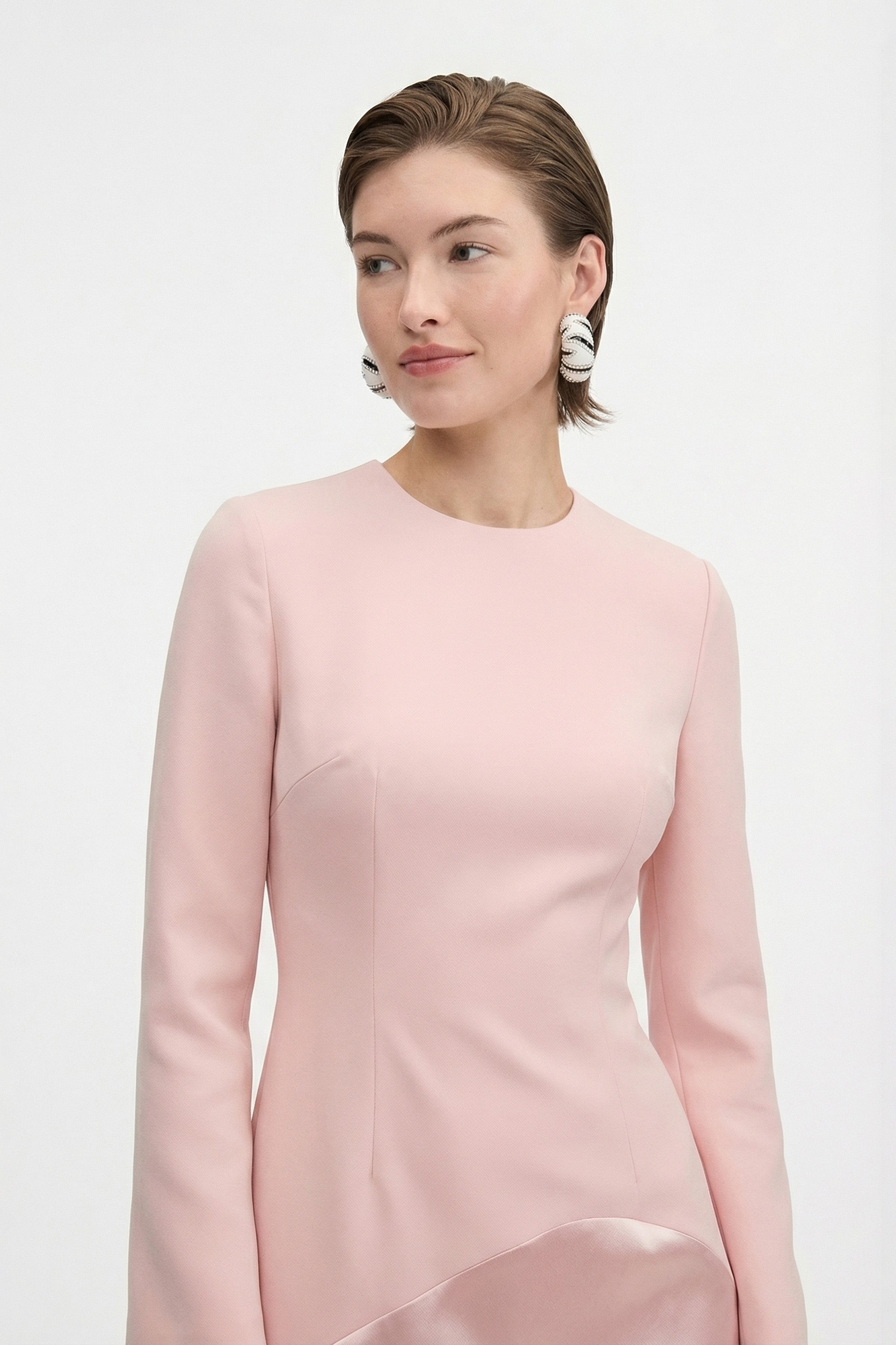 Pink satin-crepe gown, front view, close-up of bodice