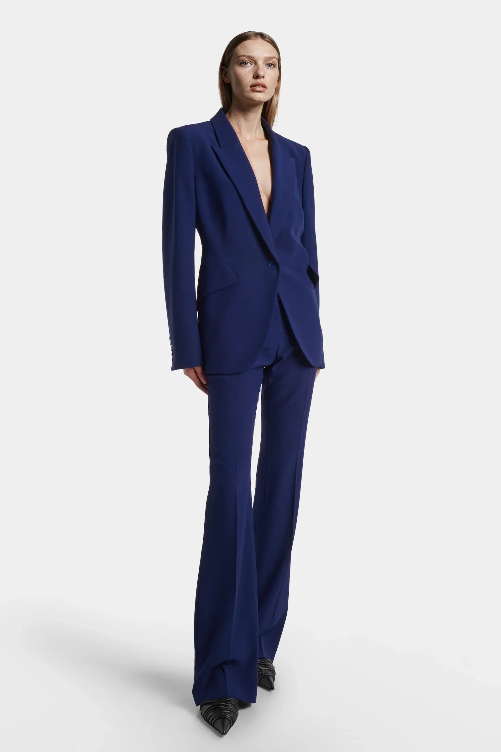 Blue tailored flared suit pants – full outfit with blazer