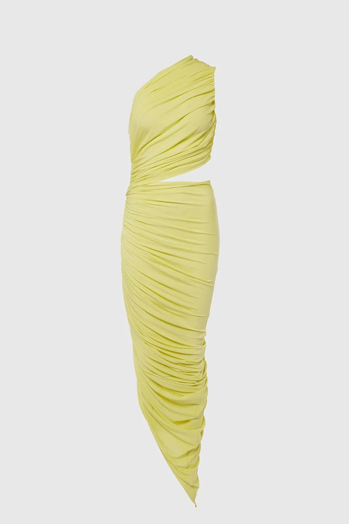 Elegant yellow gown designed for a chic and fitted silhouette.