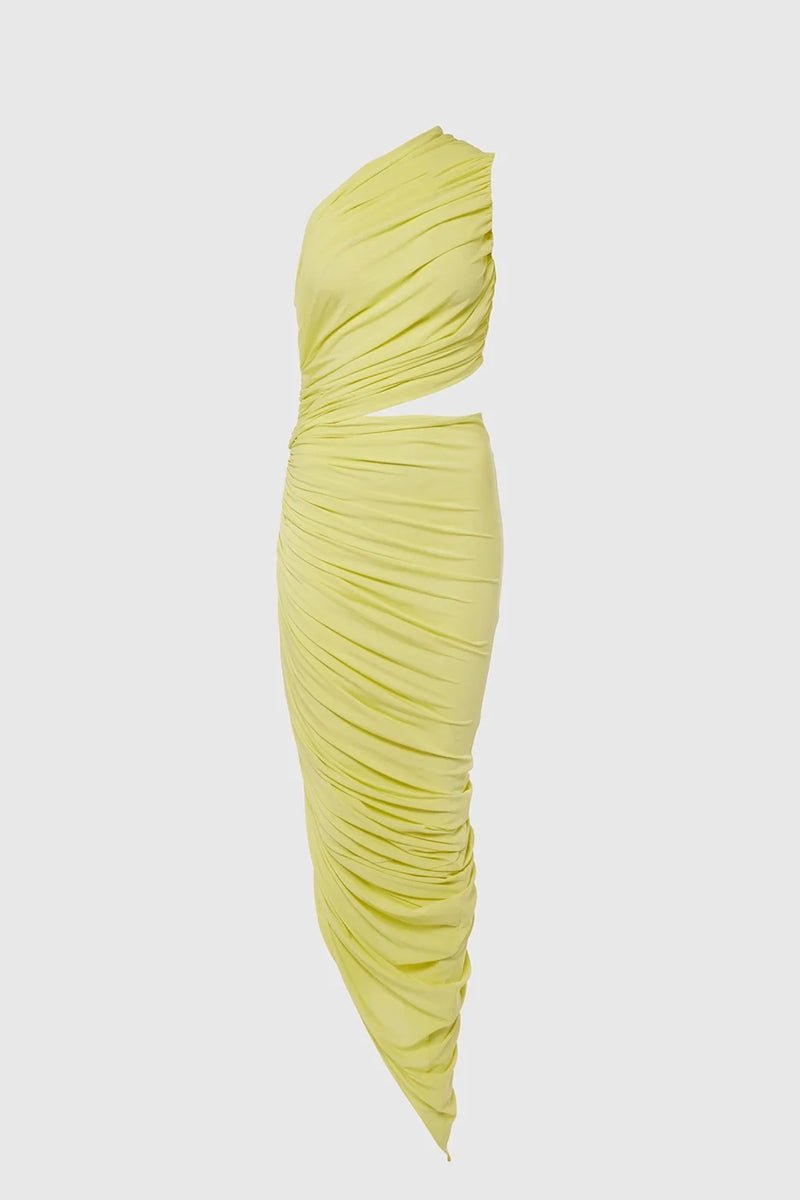 Elegant yellow gown designed for a chic and fitted silhouette.